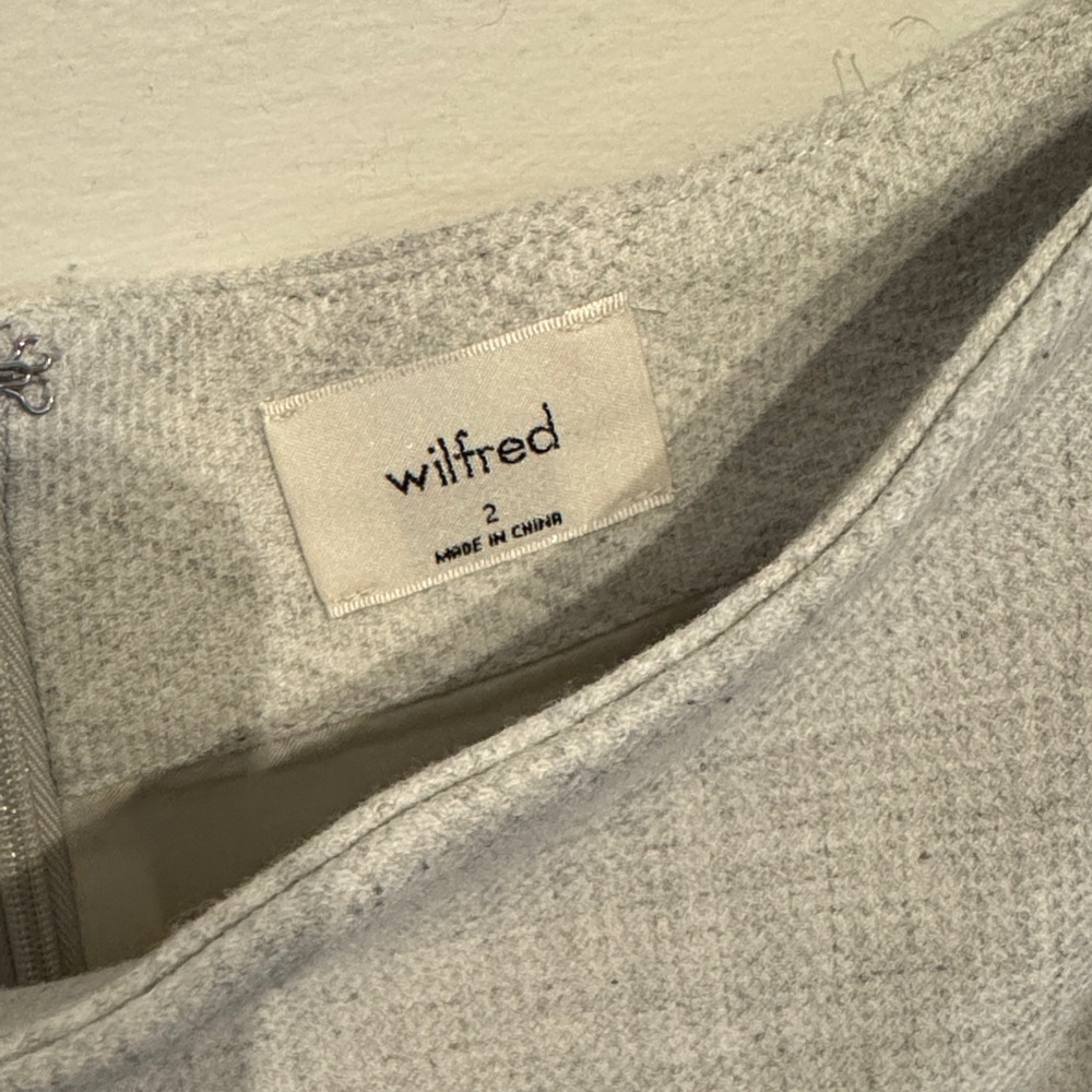Aritzia Wilfred Classic Mini Skirt Gray - Picture 2 of 3